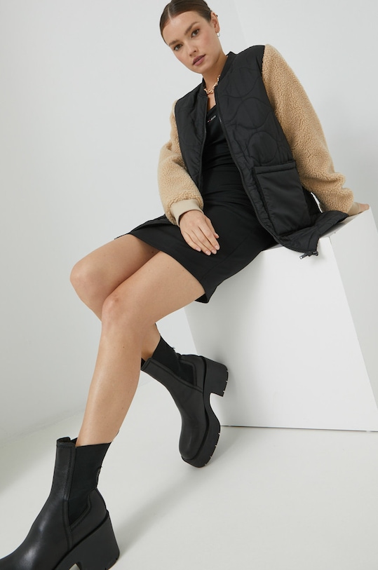 Šaty Tommy Jeans DW0DW12887.PPYY černá SS22