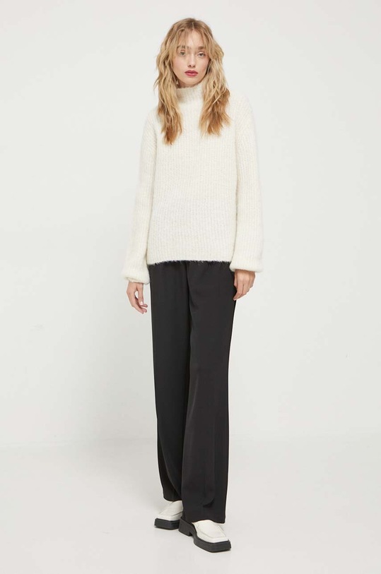Bruuns Bazaar sweter wełniany BBW2465 beżowy AW24