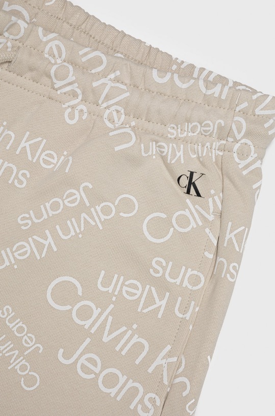 Băieți Calvin Klein Jeans pantaloni scurți din bumbac pentru copii IB0IB01179.PPYY bej