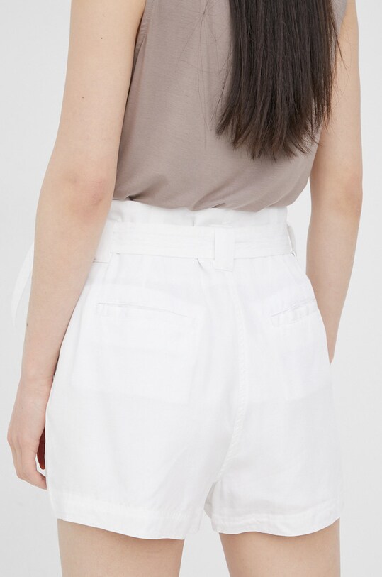 Îmbrăcăminte Superdry pantaloni scurti W7110297A.T7X alb