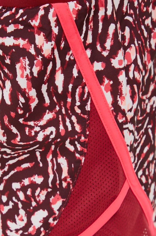 Under Armour pantaloni scurți de antrenament Fly By 2.0 roz 1350198