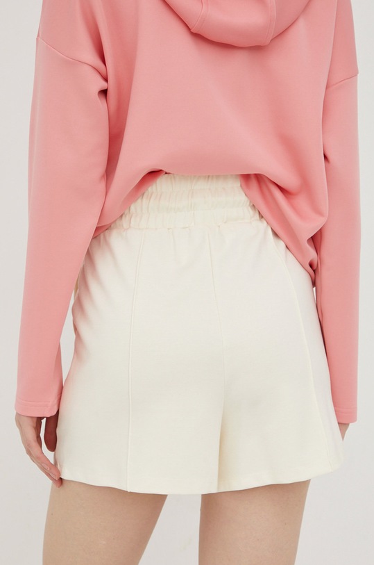 Abbigliamento Fila pantaloncini FAW0023 beige