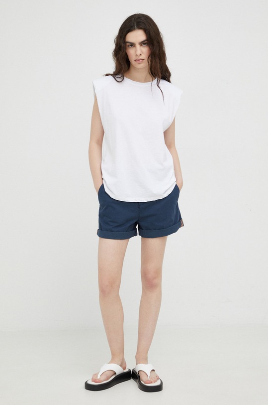 Kratke hlače Mustang Chino Shorts 1012457.5334 mornarsko modra SS22