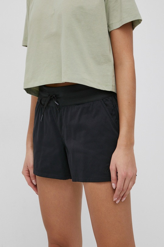 Šortky The North Face s elastanom čierna NF0A4AQFJK31