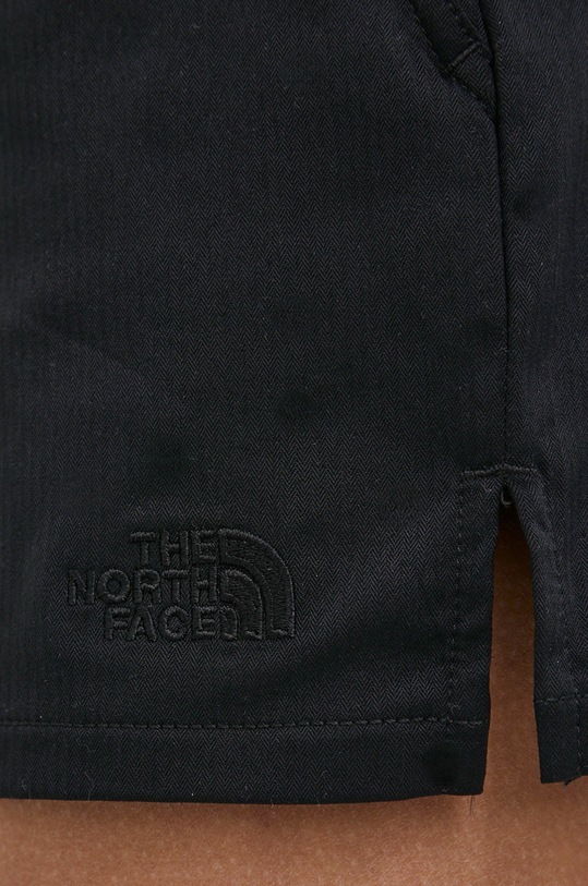 Šortky The North Face čierna NF0A4AQFJK31