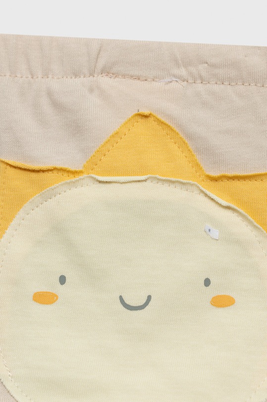 Dječaci Dječje pamučne kratke hlače United Colors of Benetton 3MI5A9001.W bež