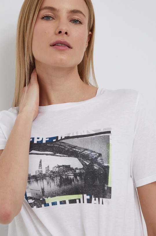 Tričko Pepe Jeans Daia biela PL505059.800