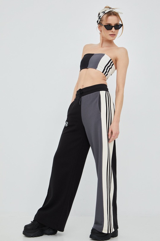 Top adidas Originals HT5972 crna SS22