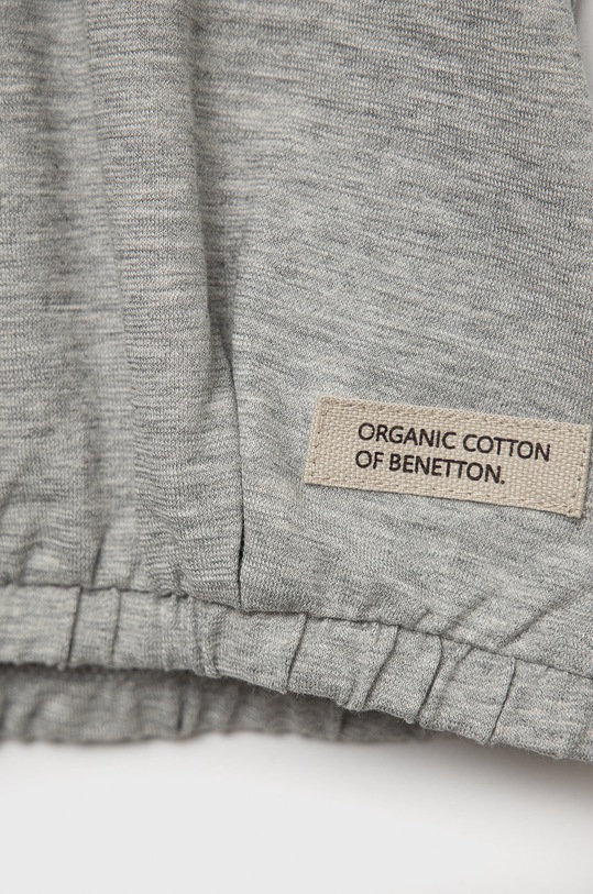 DÍVKA Dětské bavlněné tričko United Colors of Benetton 3MM5C104T.G šedá
