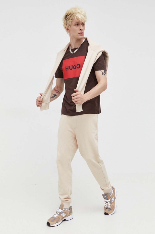 HUGO t-shirt bawełniany 50467952 brązowy AW25