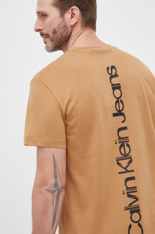 Calvin Klein Jeans t-shirt bawełniany J30J320187.PPYY nadruk brązowy J30J320187.PPYY