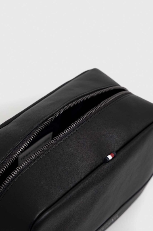 Αξεσουάρ Νεσεσέρ καλλυντικών Tommy Hilfiger AM0AM10921.PPYX μαύρο