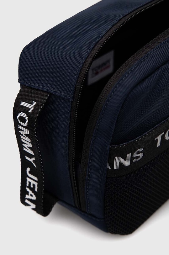 Kozmetička torbica Tommy Jeans AM0AM11024.PPYX mornarsko plava