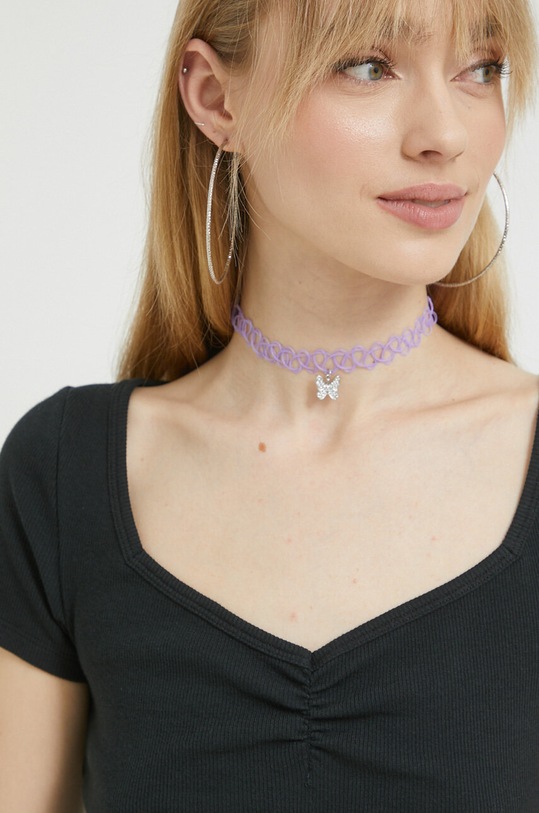 Μπλουζάκι Hollister Co. μαύρο KI339.3273.900