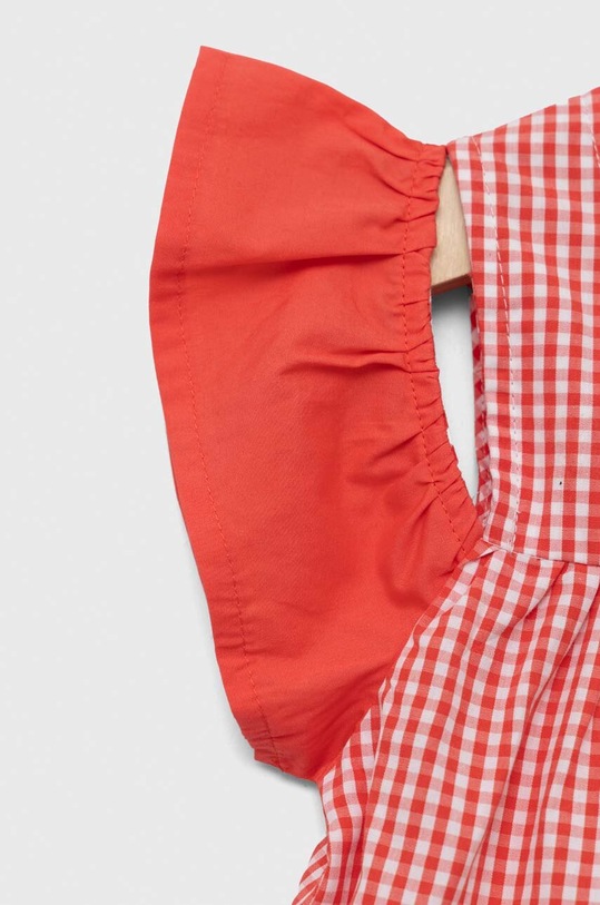 Deklice Otroška bombažna majica United Colors of Benetton 57KTGQ011.P.SEASONAL rdeča