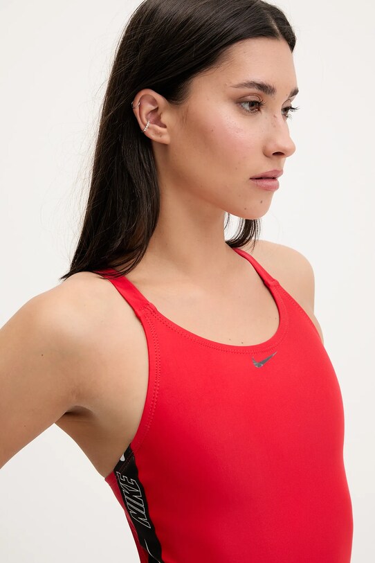 Odzież Nike jednoczęściowy strój kąpielowy Logo Tape NESSD190 czerwony