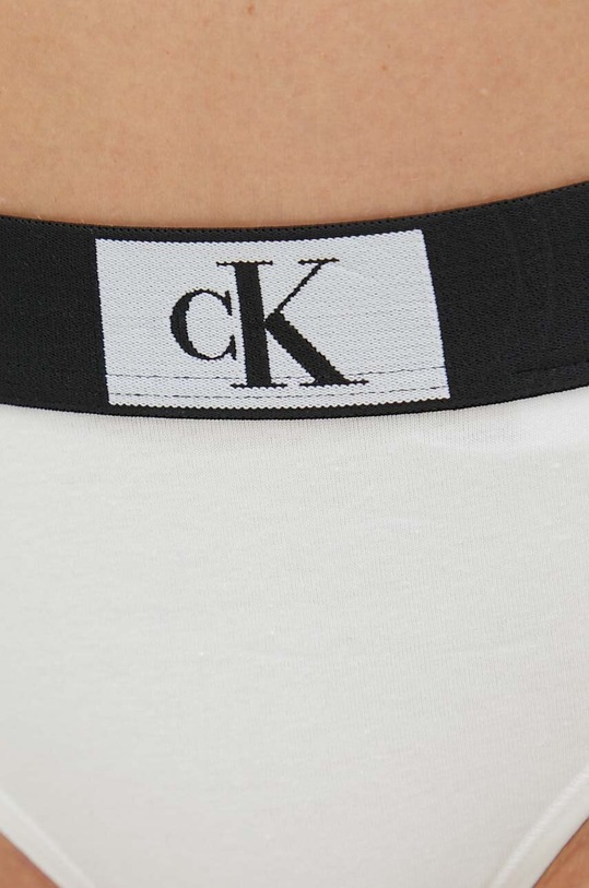 Στρινγκ Calvin Klein Underwear λευκό 000QF7221E.PPYX