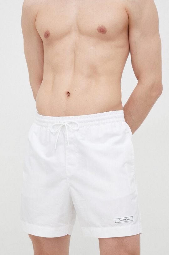Calvin Klein szorty kąpielowe KM0KM00812.PPYX biały SS23