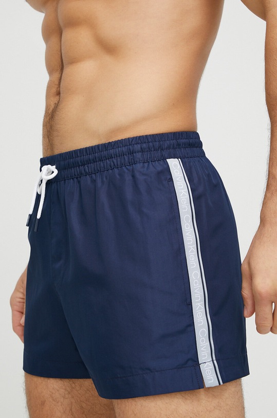 Calvin Klein szorty kąpielowe Planet friendly granatowy KM0KM00811.PPYX