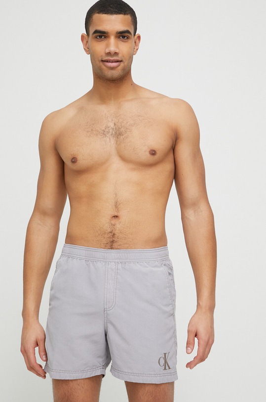 Plavkové šortky Calvin Klein KM0KM00806.PPYX šedá SS23
