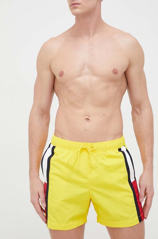 Tommy Hilfiger szorty kąpielowe UM0UM02730.PPYX żółty SS23