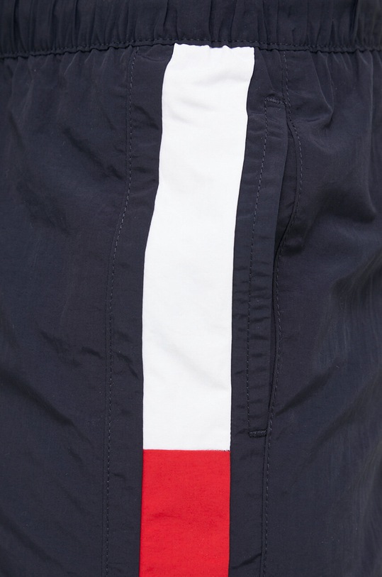 Tommy Hilfiger szorty kąpielowe granatowy UM0UM02730.PPYX