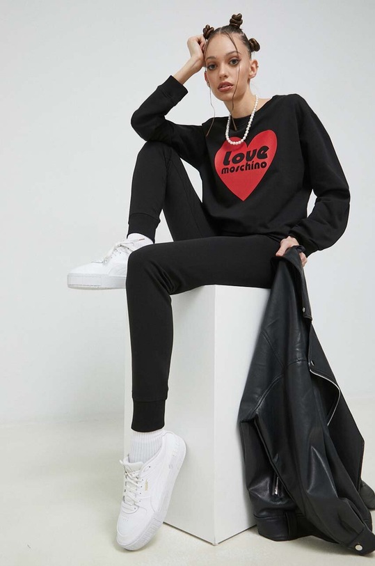 Суичър Love Moschino W.6.306.57.E.2246 черен SS23