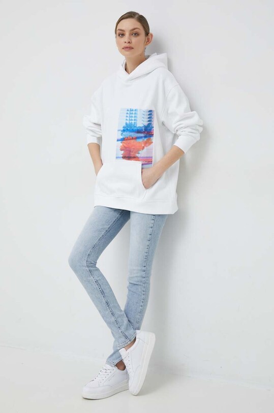 Bluza Calvin Klein Jeans J20J221153.PPYX bela SS23