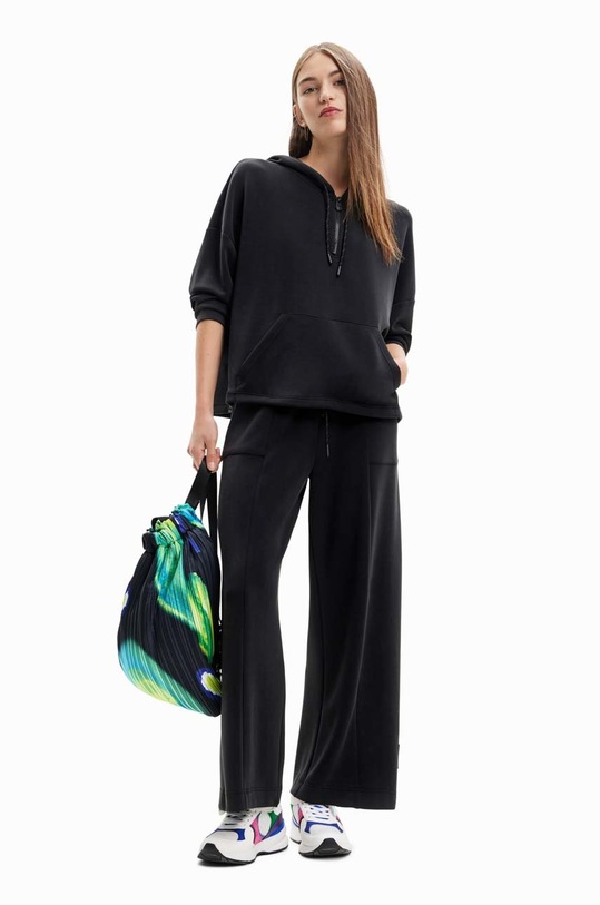Суичър Desigual еластичен черен 23SWSK37