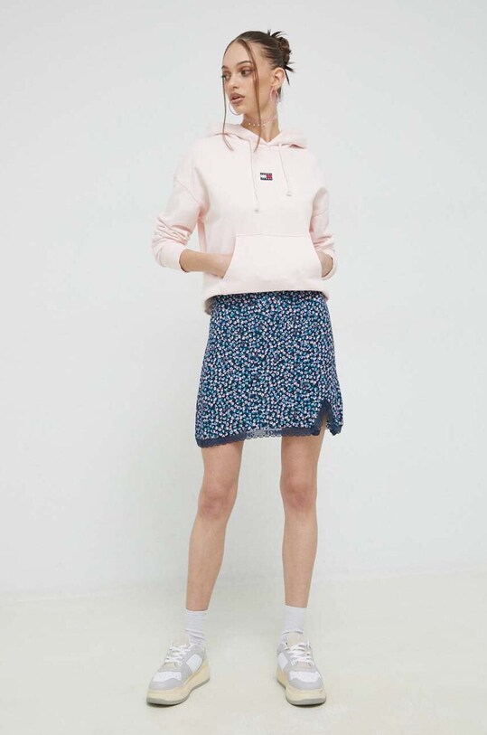 Pamučna dukserica Tommy Jeans DW0DW15411.PPYX roza SS23