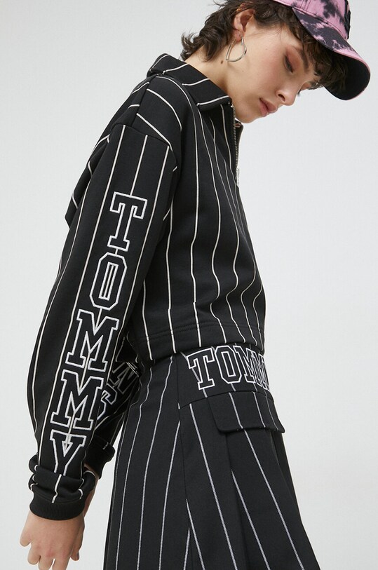 Mikina Tommy Jeans čierna DW0DW15423.PPYX