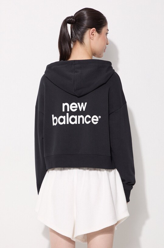 Суичър New Balance