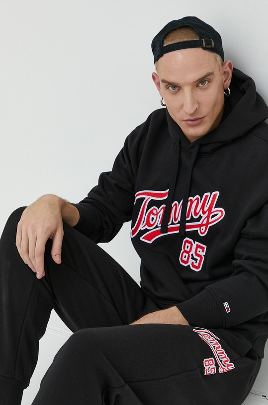 Mikina Tommy Jeans s kapucňou čierna DM0DM15711.PPYX