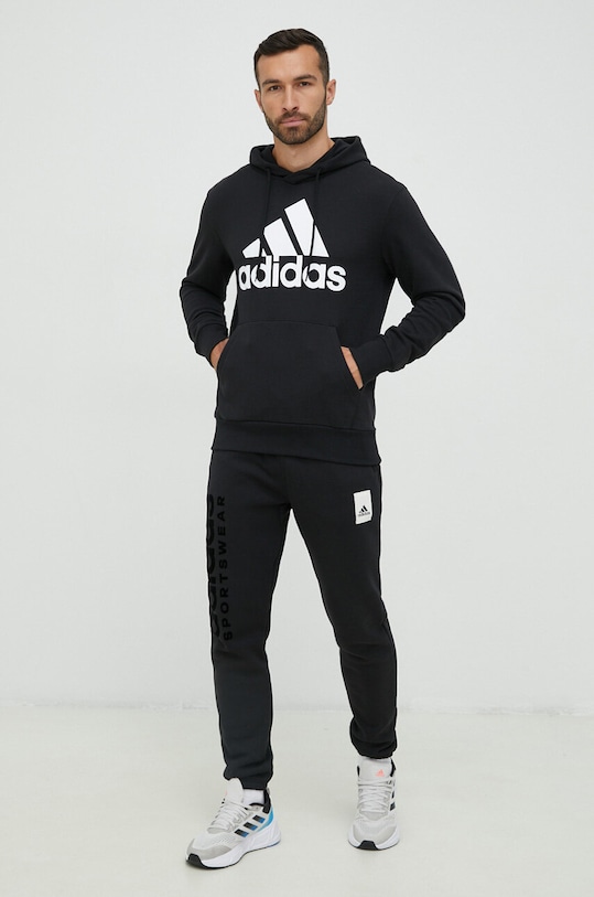 Βαμβακερή μπλούζα adidas IC9363 μαύρο SS23