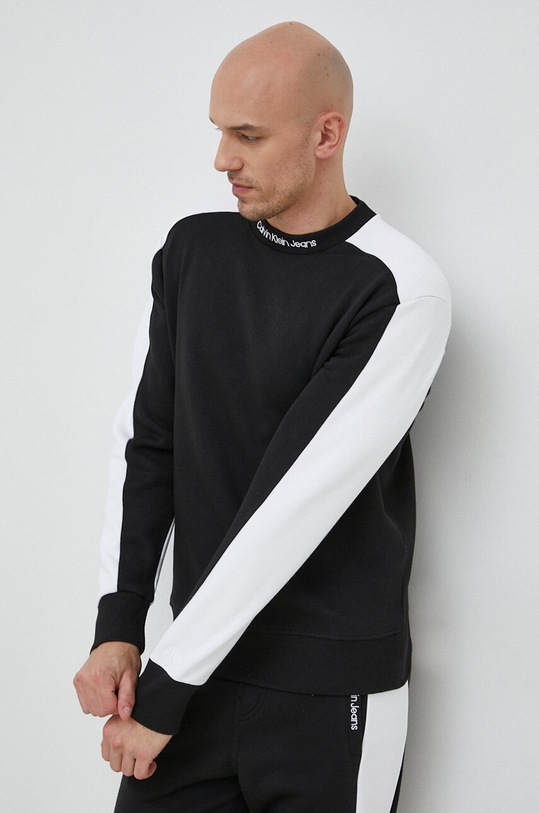 Dukserica Calvin Klein Jeans bez kapuljače crna J30J323158.PPYX