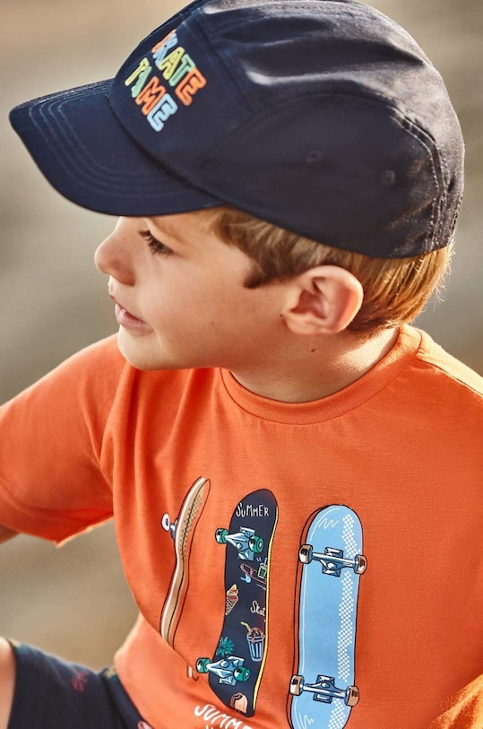 Παιδικός σκούφος Mayoral απλικέ σκούρο μπλε 10480.5E.CZAPKI