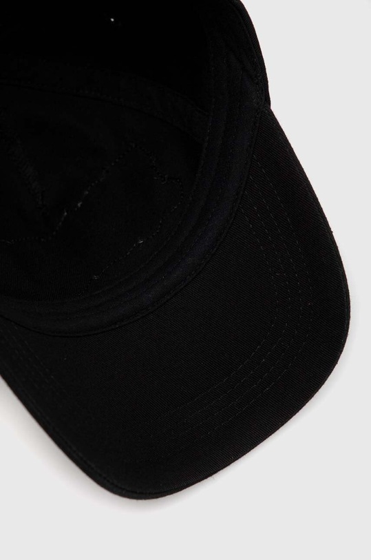 Detská bavlnená šiltovka Sisley 6G0QYA008.G.SEASONAL čierna