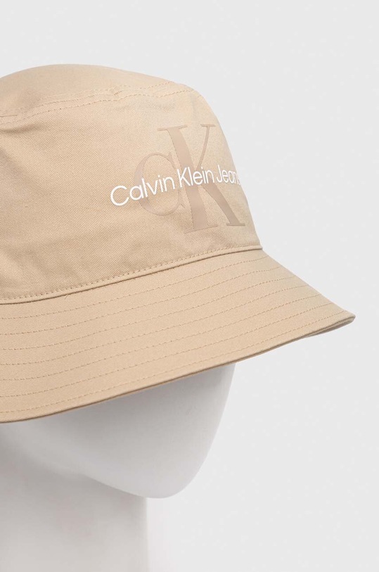 Bavlněná čepice Calvin Klein Jeans K50K510185.PPYX béžová SS23