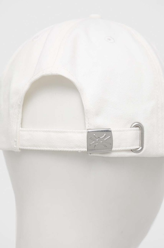 Akcesoria United Colors of Benetton czapka z daszkiem bawełniana 6G1PU41OS.701 biały