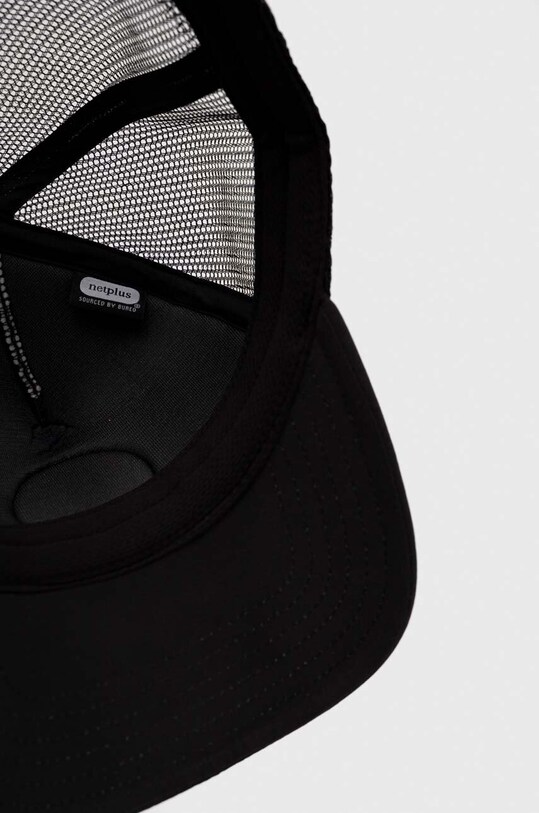 Шапка с козирка Quiksilver черен AQYHA05227