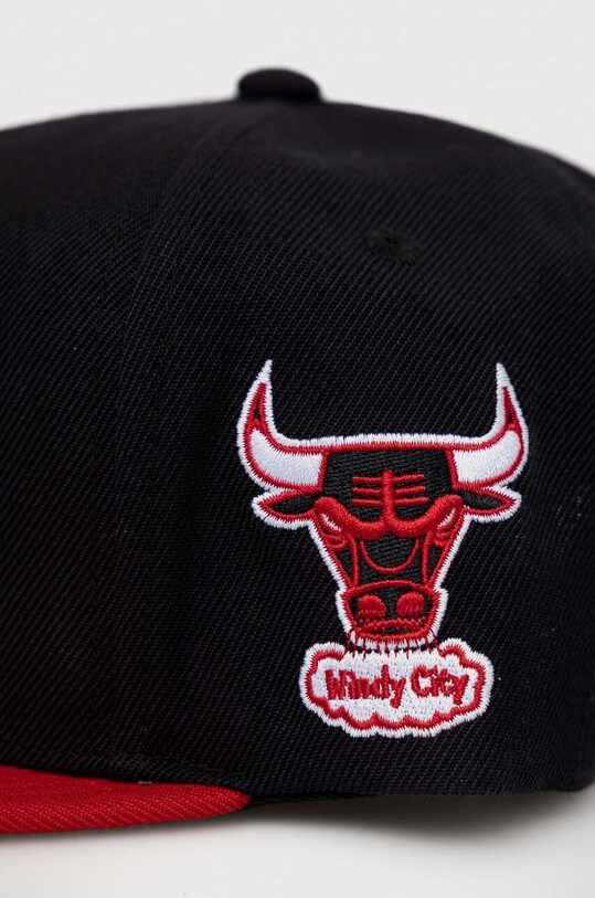 Шапка с козирка Mitchell&Ness Chicago Bulls HHSS3282 черен SS23
