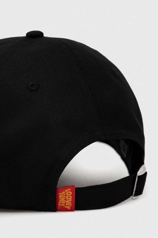 Doplňky Bavlněná baseballová čepice New Era x Looney Tunes 60298659.BLK černá