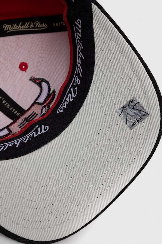Kapa iz mešanice volne Mitchell&Ness Chicago Bulls rdeča HHSS3265.CBUYYPPPRDB