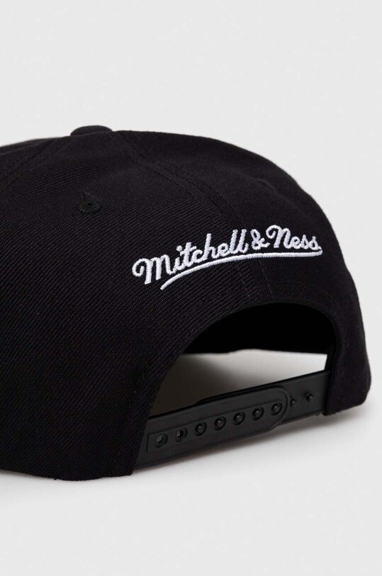 Аксессуары Кепка из смесовой шерсти Mitchell&Ness Chicago Bulls HHSS2976.CBUYYPPPBLC чёрный