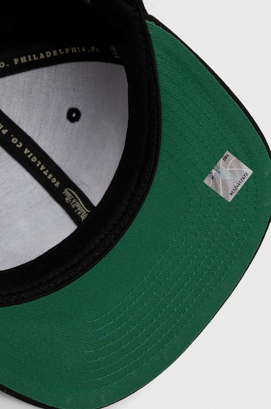 Mitchell&Ness czapka z daszkiem Vancouver Grizzlies czarny HHSS5133.VGRYYPPPBLC