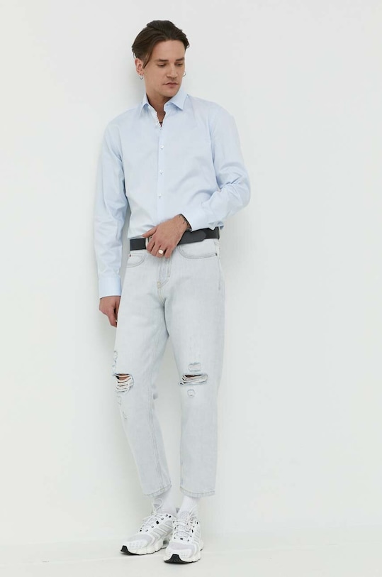 Bavlnená košeľa HUGO 50489846 modrá SS23