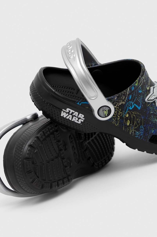 Chłopiec Crocs klapki dziecięce CLASSIC GROGU CLOG 207893.CROCS.CROCSIC.GR czarny