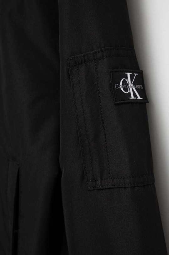 Chłopiec Calvin Klein Jeans kurtka dziecięca IB0IB01489.PPYX czarny