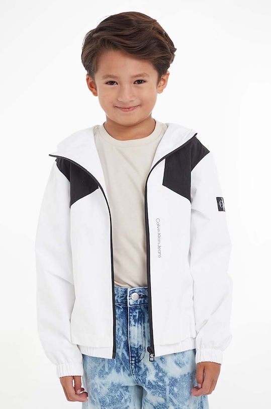 Detská bunda Calvin Klein Jeans nezateplené biela IB0IB01657.PPYX