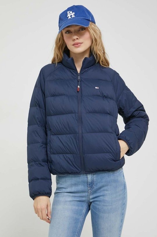 Péřová bunda Tommy Jeans námořnická modř DW0DW14929.PPYX